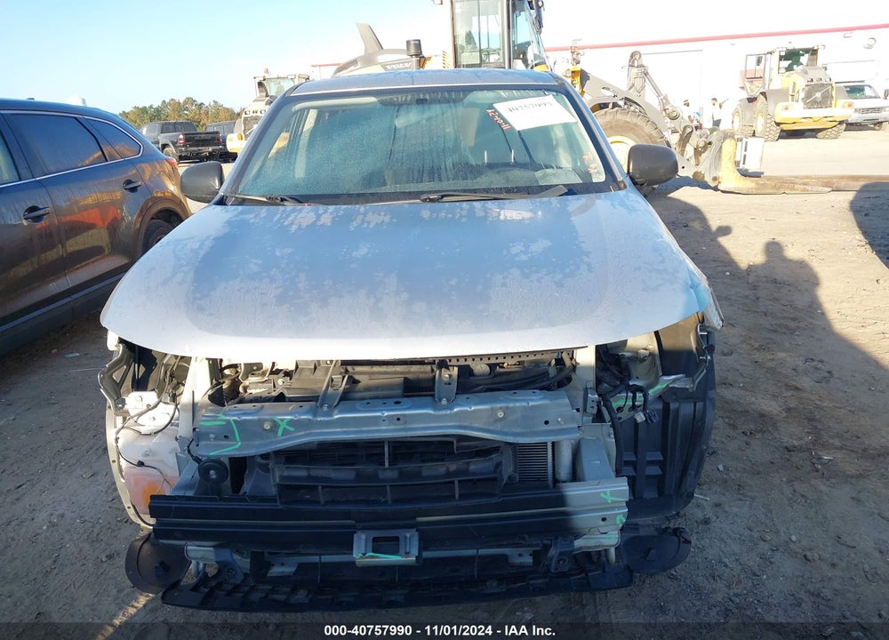 2018 MITSUBISHI OUTLANDER ES VIN: JA4AD2A31JZ054623