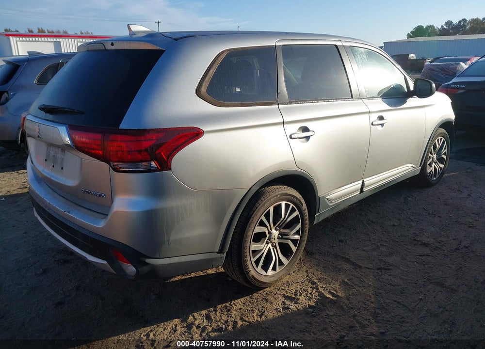 2018 MITSUBISHI OUTLANDER ES VIN: JA4AD2A31JZ054623