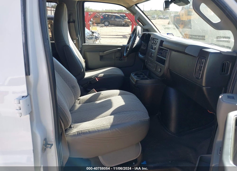 2019 CHEVROLET EXPRESS 3500 LT VIN: 1GAZGPFG3K1240312