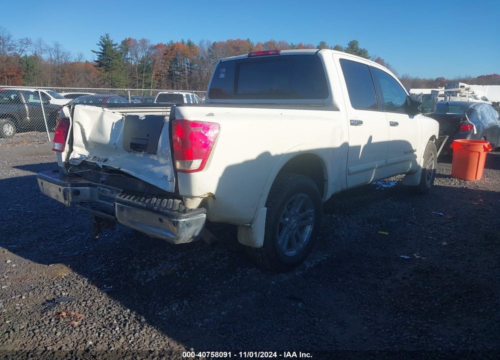 2011 NISSAN TITAN SL VIN: 1N6AA0EC7BN303817