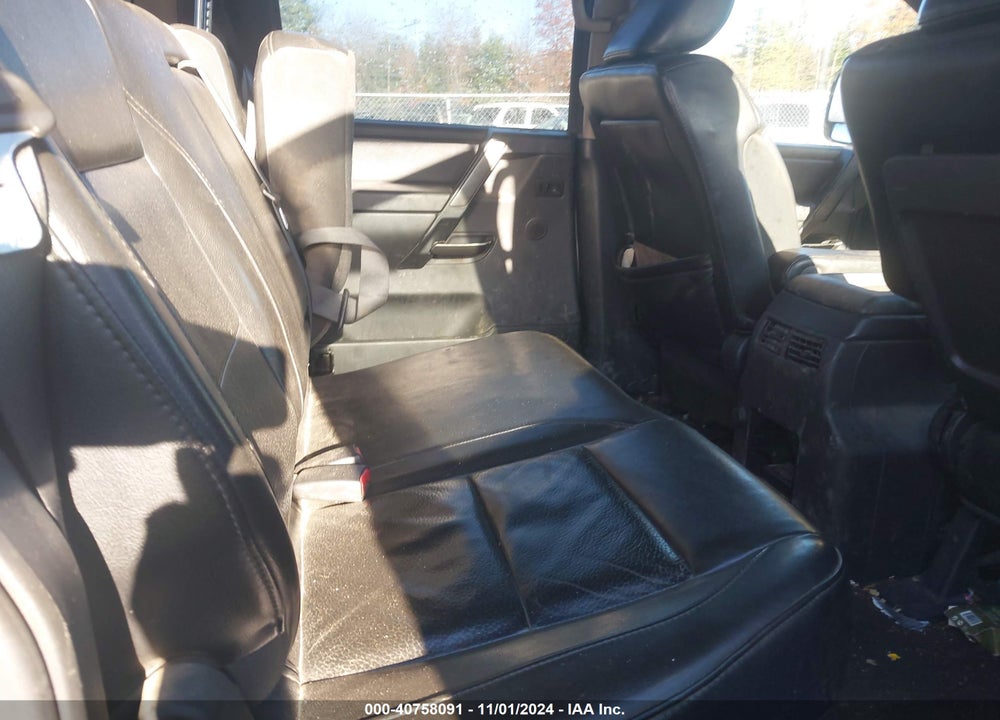 2011 NISSAN TITAN SL VIN: 1N6AA0EC7BN303817