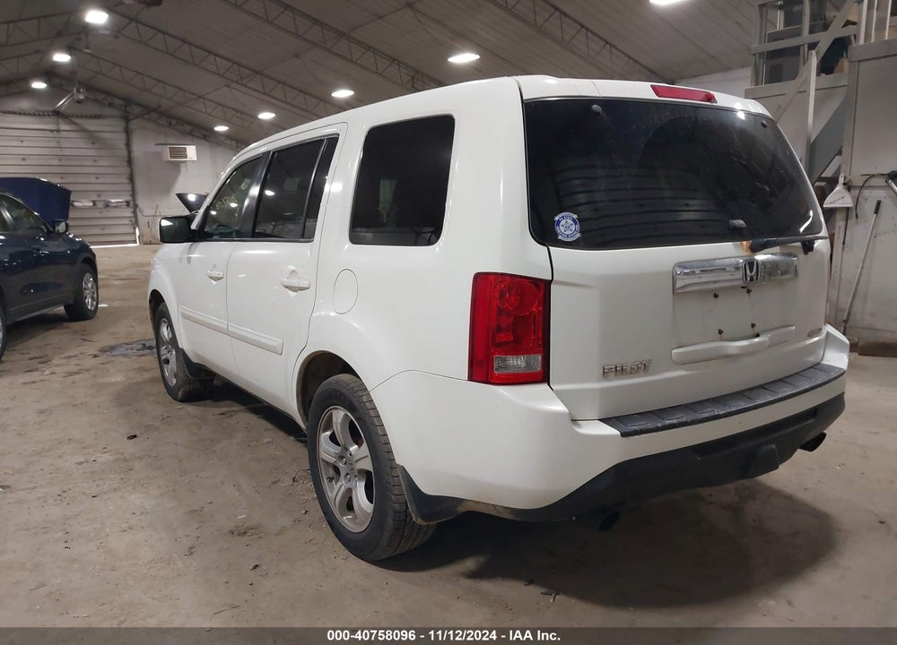 2012 HONDA PILOT EX-L VIN: 5FNYF4H58CB055696