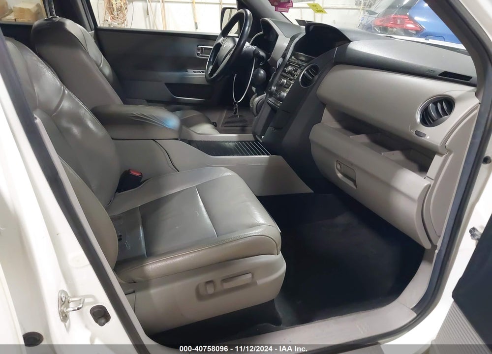 2012 HONDA PILOT EX-L VIN: 5FNYF4H58CB055696