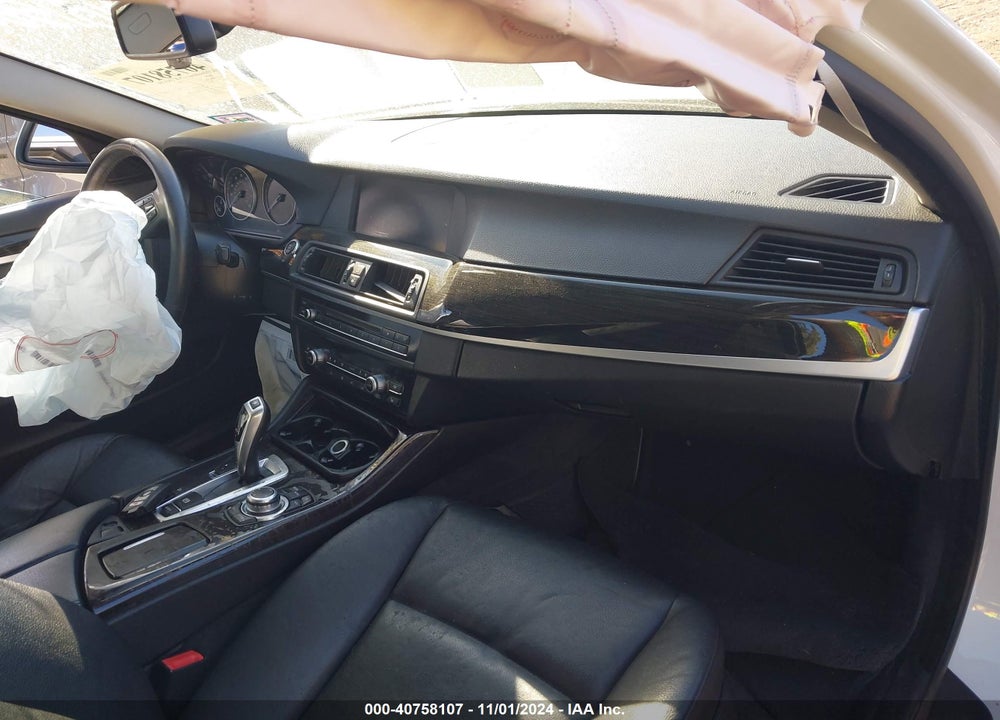 2013 BMW 528I XDRIVE VIN: WBAXH5C50DDW13355