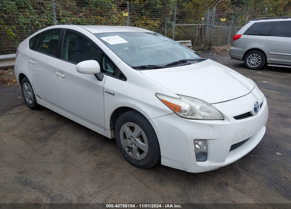 2011 TOYOTA PRIUS TWO VIN: JTDKN3DU9B0281825