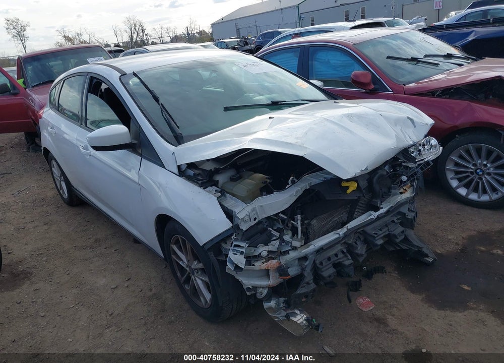 2018 FORD FOCUS SE VIN: 1FADP3K2XJL252177