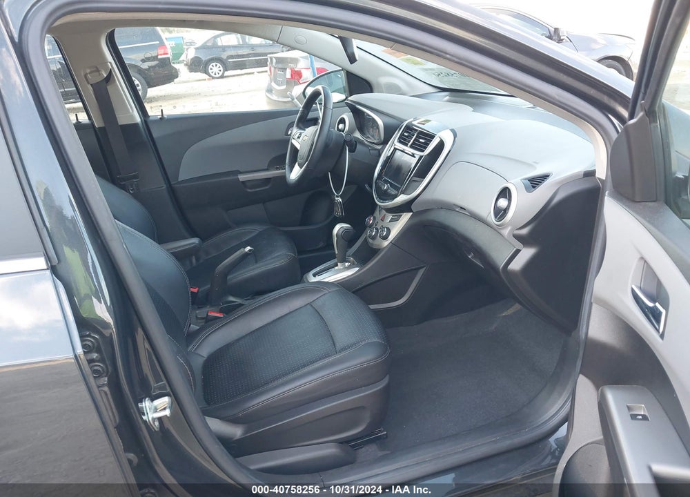 2020 CHEVROLET SONIC FWD  PREMIER VIN: 1G1JF5SB9L4119850