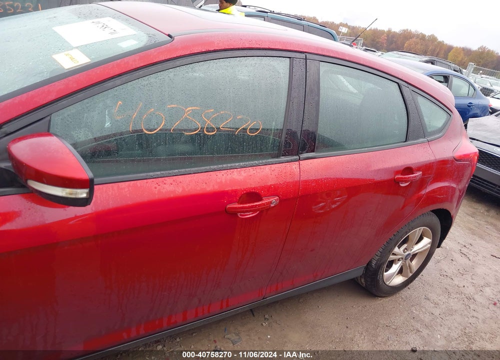 2013 FORD FOCUS SE VIN: 1FADP3K2XDL318246