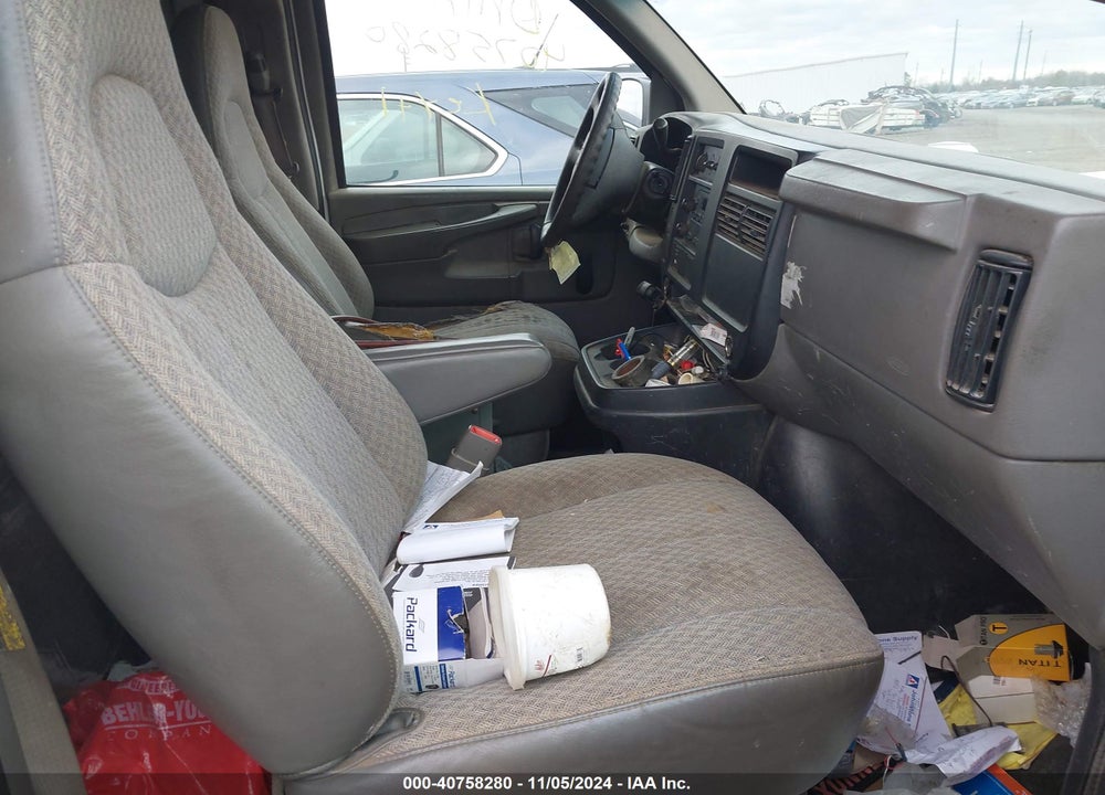 2006 CHEVROLET EXPRESS WORK VAN VIN: 1GCHG35V361116428