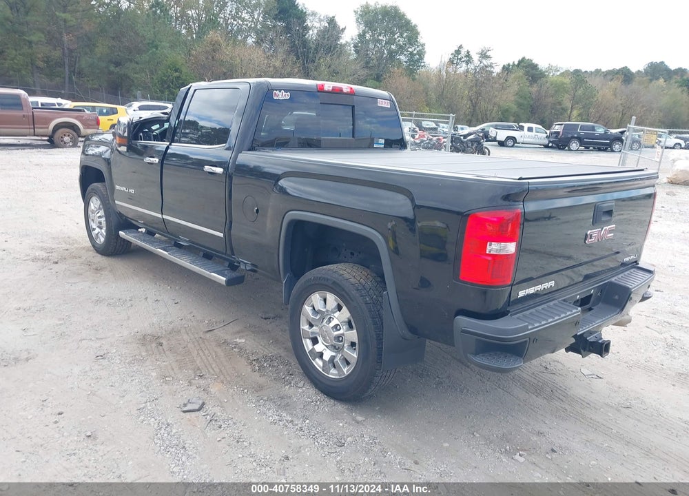 2016 GMC SIERRA 2500HD DENALI VIN: 1GT12UE8XGF101915