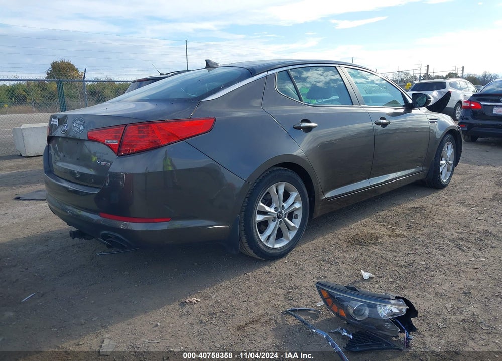 2011 KIA OPTIMA EX TURBO VIN: KNAGN4A60B5142149
