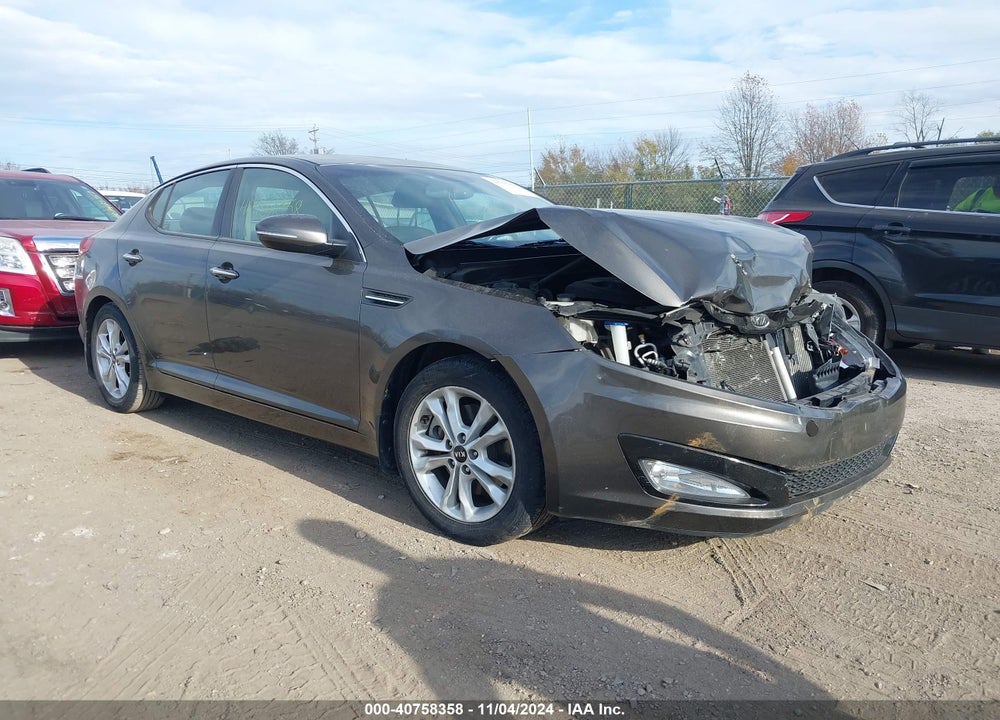 2011 KIA OPTIMA EX TURBO VIN: KNAGN4A60B5142149