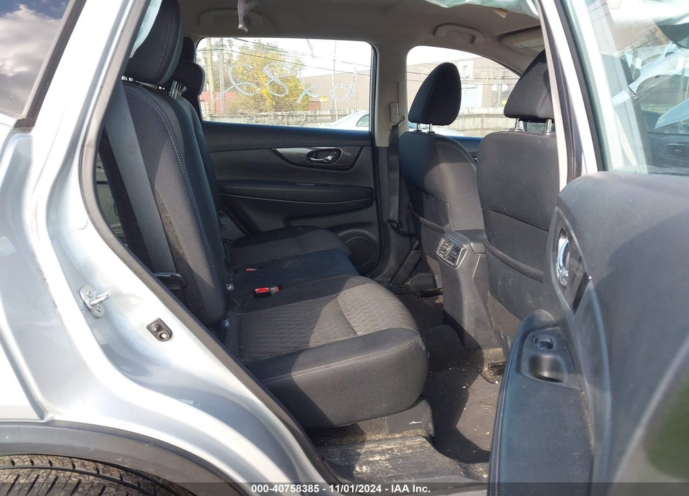 2018 NISSAN ROGUE S VIN: 5N1AT2MVXJC756282