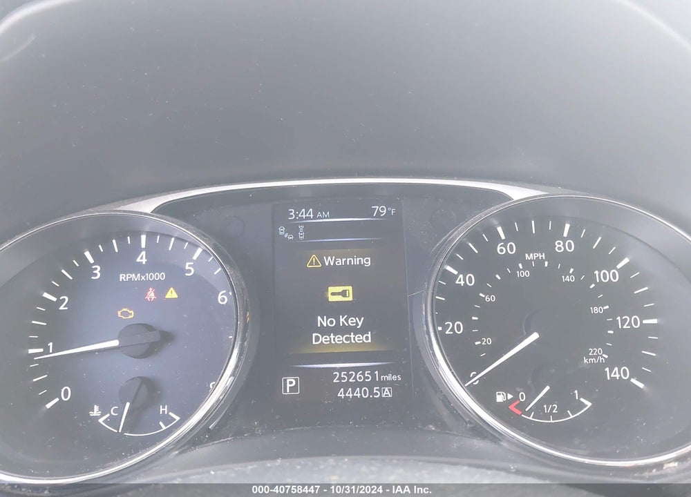 2015 NISSAN ROGUE SL VIN: 5N1AT2MV0FC807909