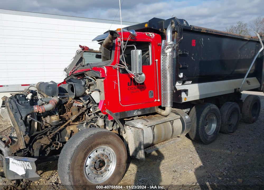 2014 KENWORTH T800 T800 VIN: 1NKDXPTX3EJ391675