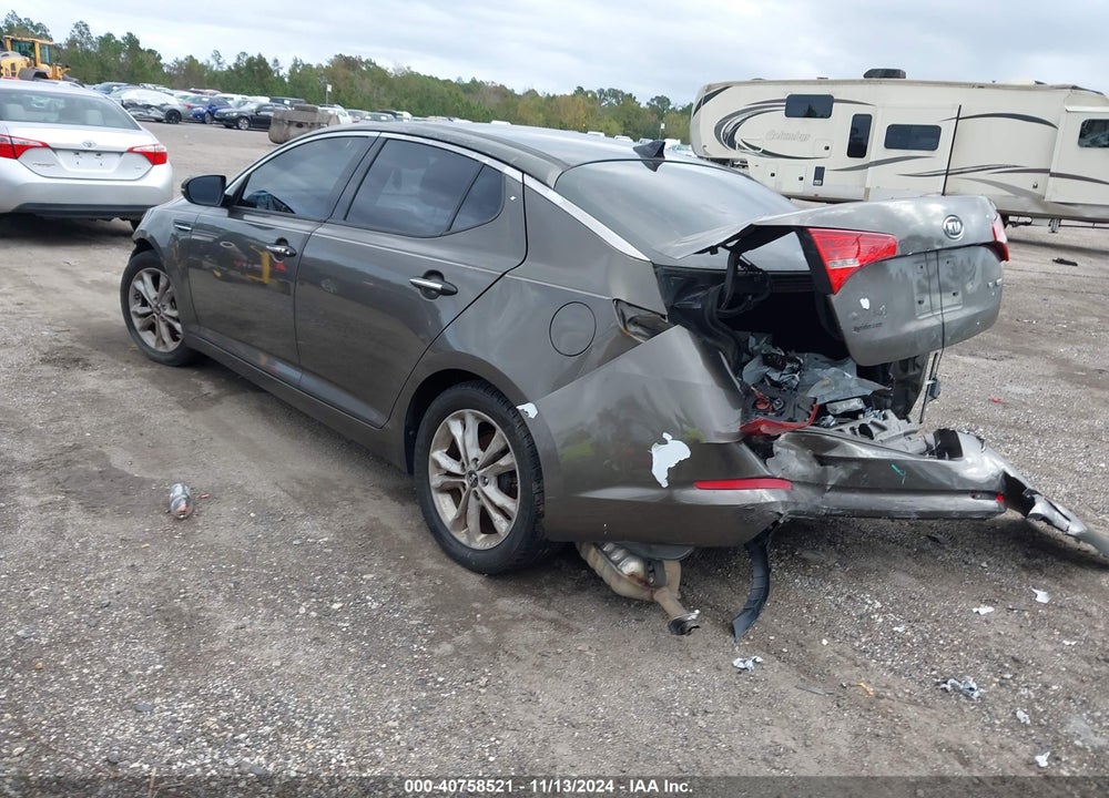 2011 KIA OPTIMA VIN: KNAGN4A75B5099758