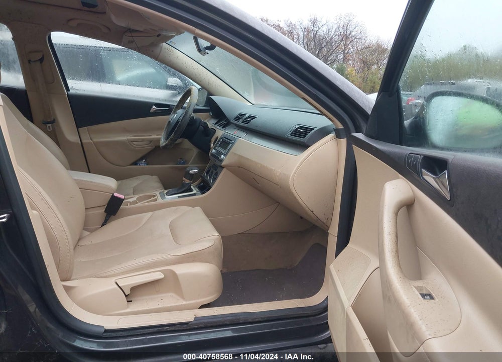 2008 VOLKSWAGEN PASSAT KOMFORT VIN: WVWAK73C28E055691
