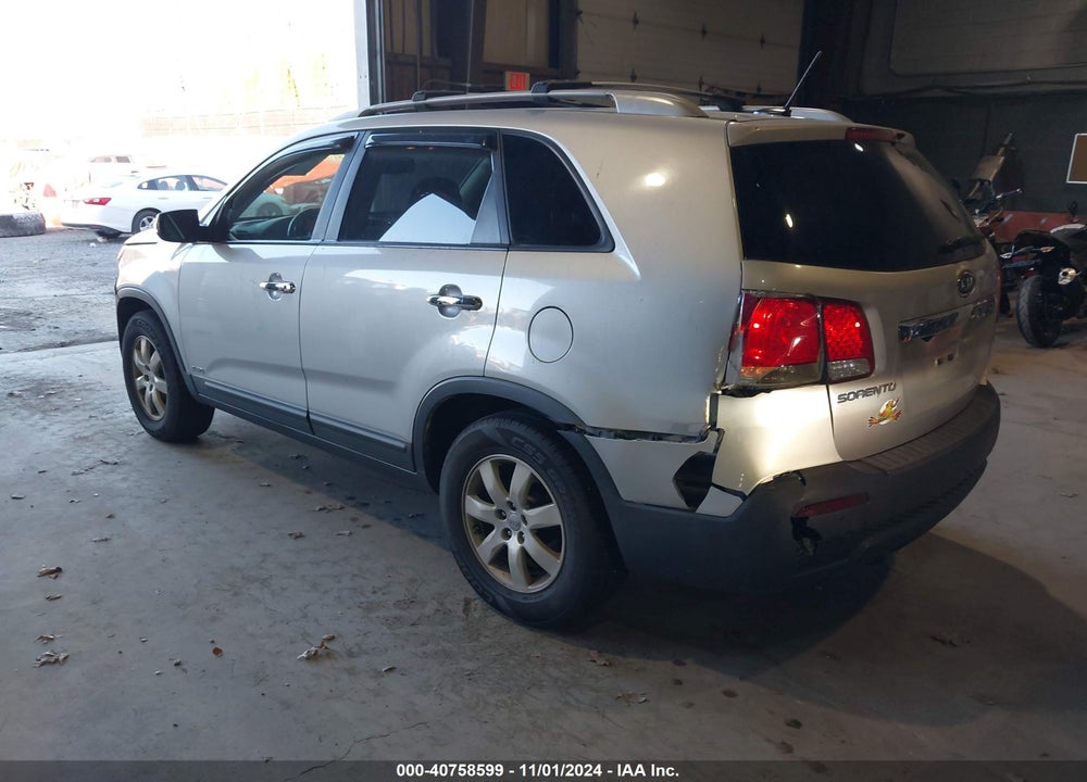 2012 KIA SORENTO LX VIN: 5XYKTDA60CG259791