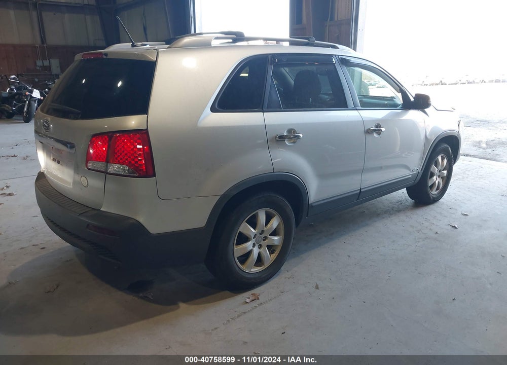 2012 KIA SORENTO LX VIN: 5XYKTDA60CG259791