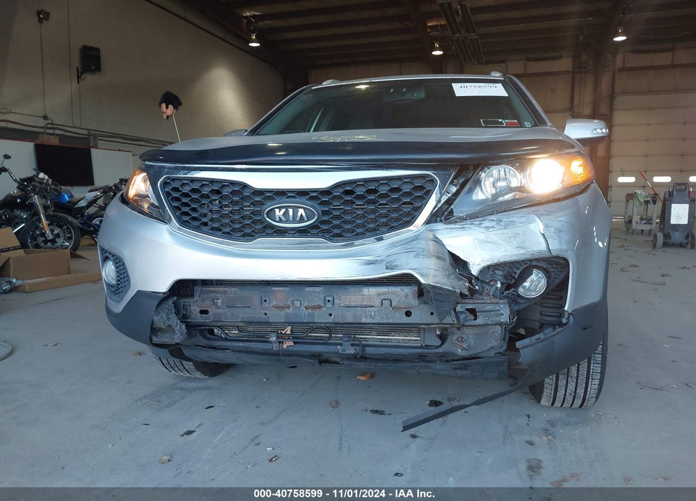 2012 KIA SORENTO LX VIN: 5XYKTDA60CG259791