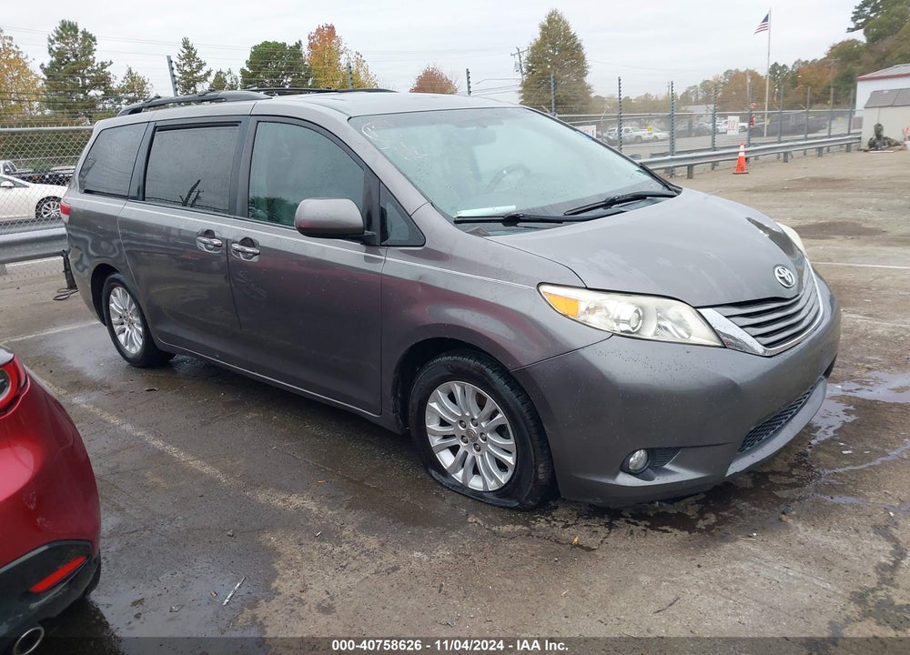 2011 TOYOTA SIENNA XLE LIMITED VIN: 5TDYK3DC3BS112908