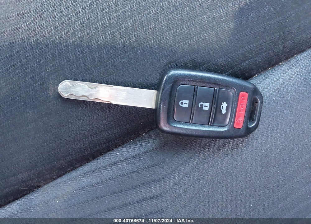 2015 HONDA ACCORD VIN: 1HGCR2F38FA136073