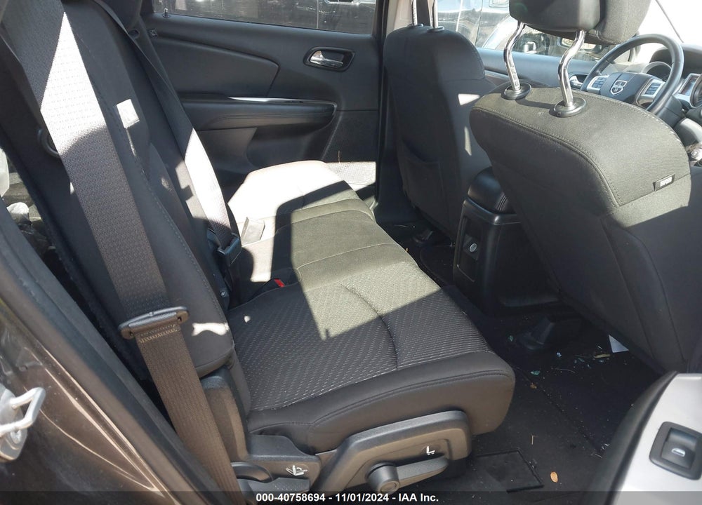 2018 DODGE JOURNEY SE VIN: 3C4PDCABXJT195792