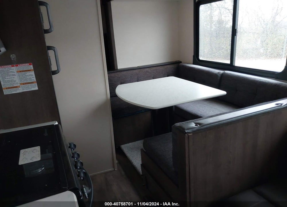 2018 FOREST RIVER SALEM CRUISE LITE VIN: 4X4TSMD28J7416682