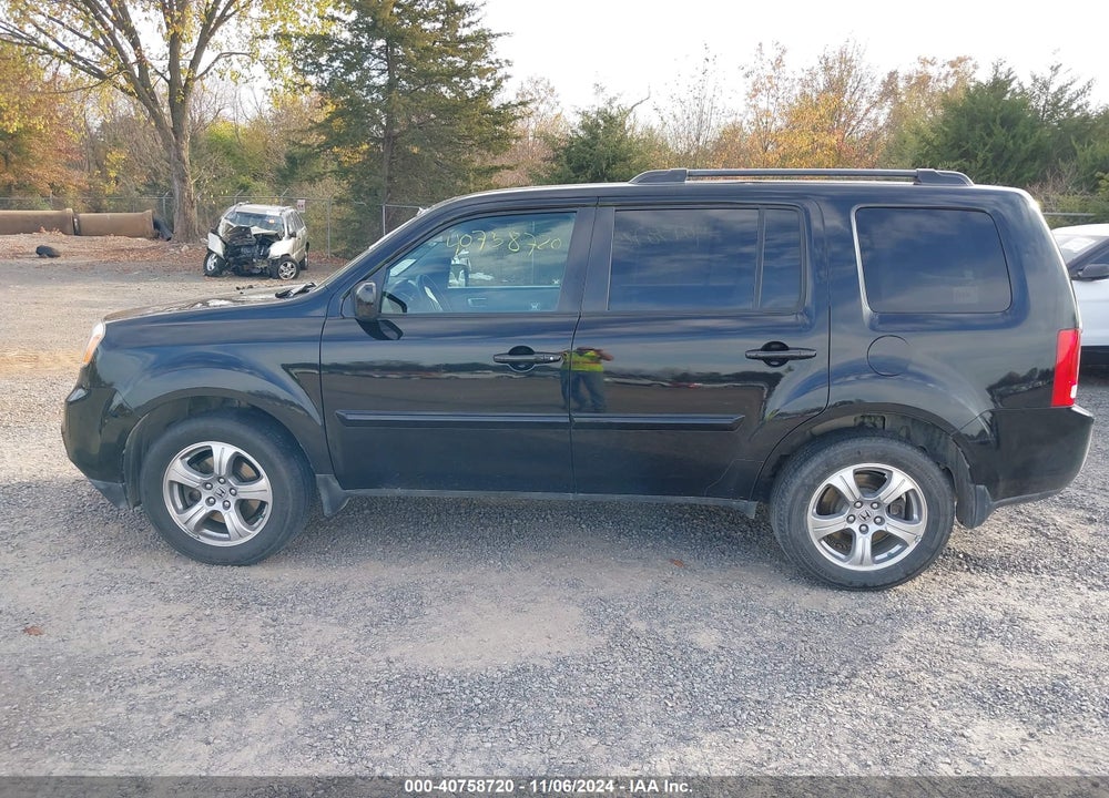 2012 HONDA PILOT EX VIN: 5FNYF4H48CB009017