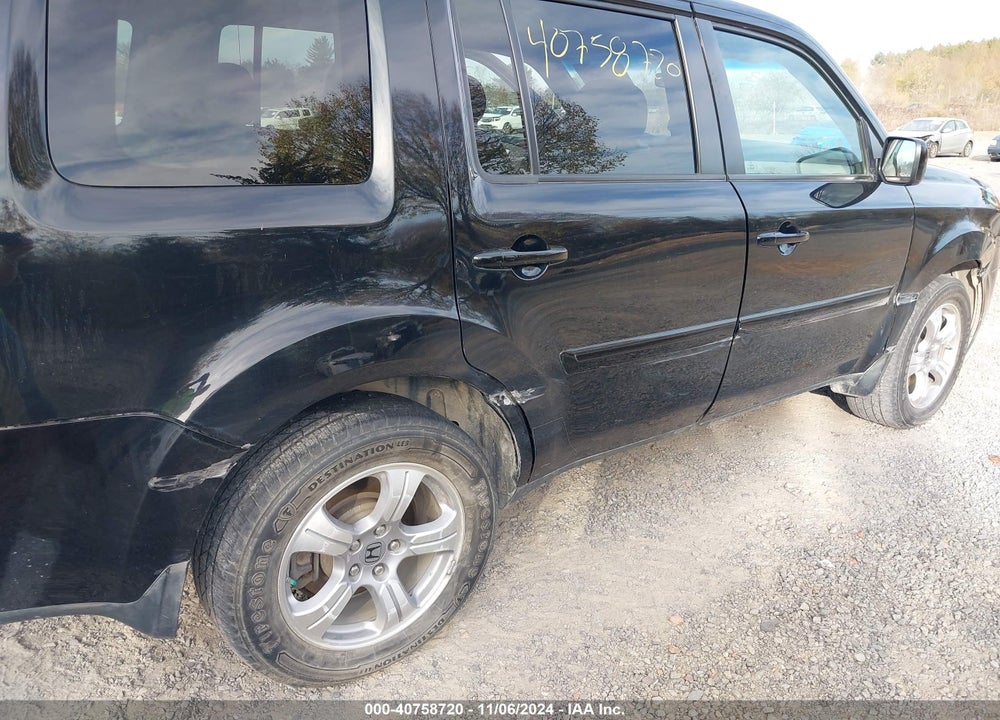 2012 HONDA PILOT EX VIN: 5FNYF4H48CB009017