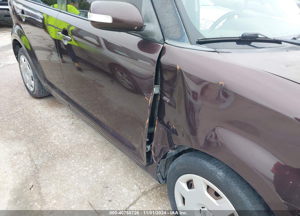 2008 SCION XB VIN: JTLKE50EX81016364
