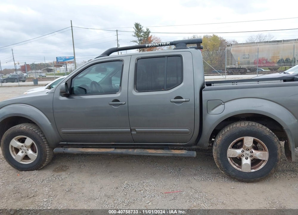 2006 NISSAN FRONTIER LE VIN: 1N6AD07W56C460892