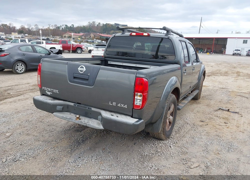 2006 NISSAN FRONTIER LE VIN: 1N6AD07W56C460892