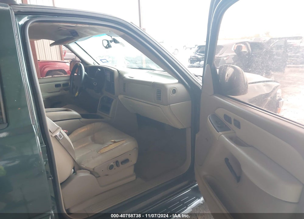 2003 CHEVROLET TAHOE LT VIN: 1GNEC13Z03J123526
