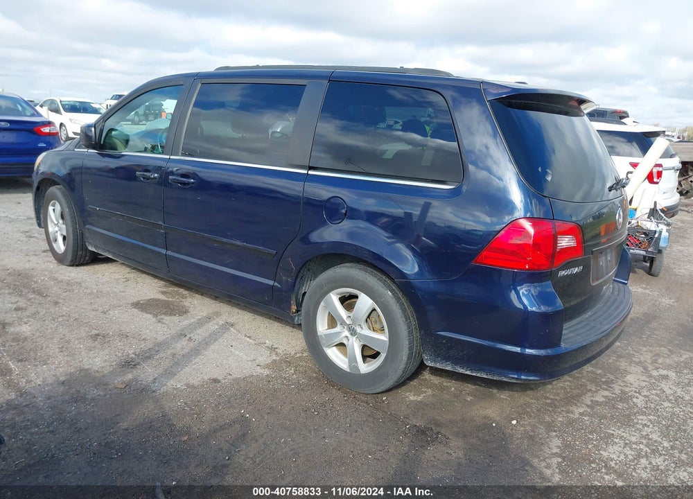 2011 VOLKSWAGEN ROUTAN SEL VIN: 2V4RW5DG9BR658389