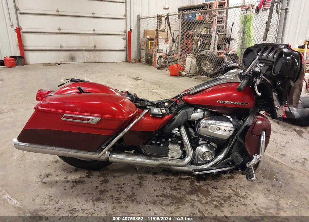 2018 HARLEY-DAVIDSON FLHTK ULTRA LIMITED VIN: 1HD1KED15JB657993