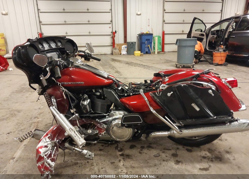 2018 HARLEY-DAVIDSON FLHTK ULTRA LIMITED VIN: 1HD1KED15JB657993