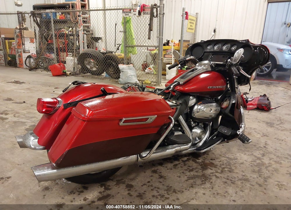 2018 HARLEY-DAVIDSON FLHTK ULTRA LIMITED VIN: 1HD1KED15JB657993