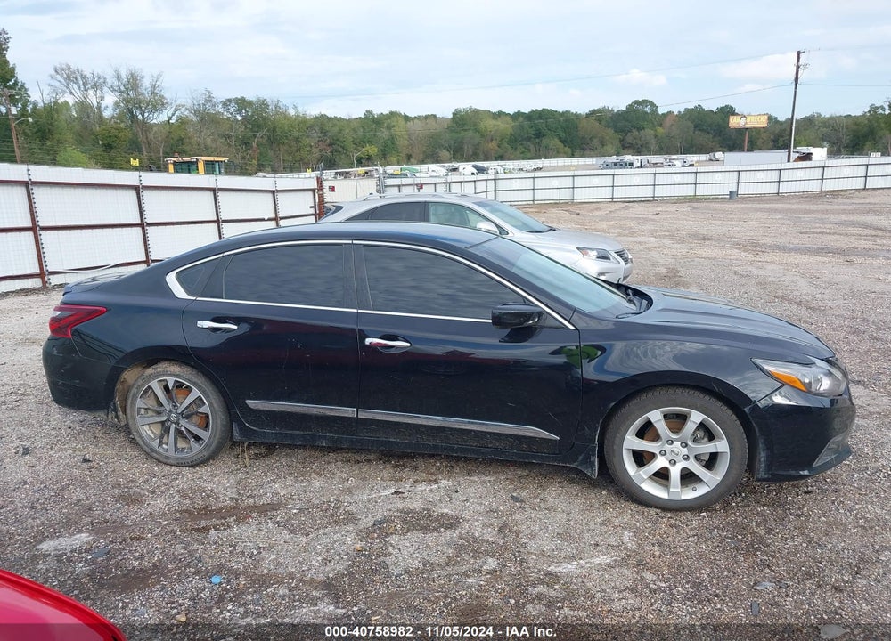 2017 NISSAN ALTIMA 2.5 SR VIN: 1N4AL3APXHN304790