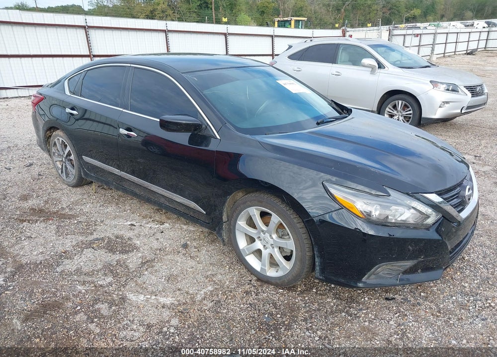 2017 NISSAN ALTIMA 2.5 SR VIN: 1N4AL3APXHN304790
