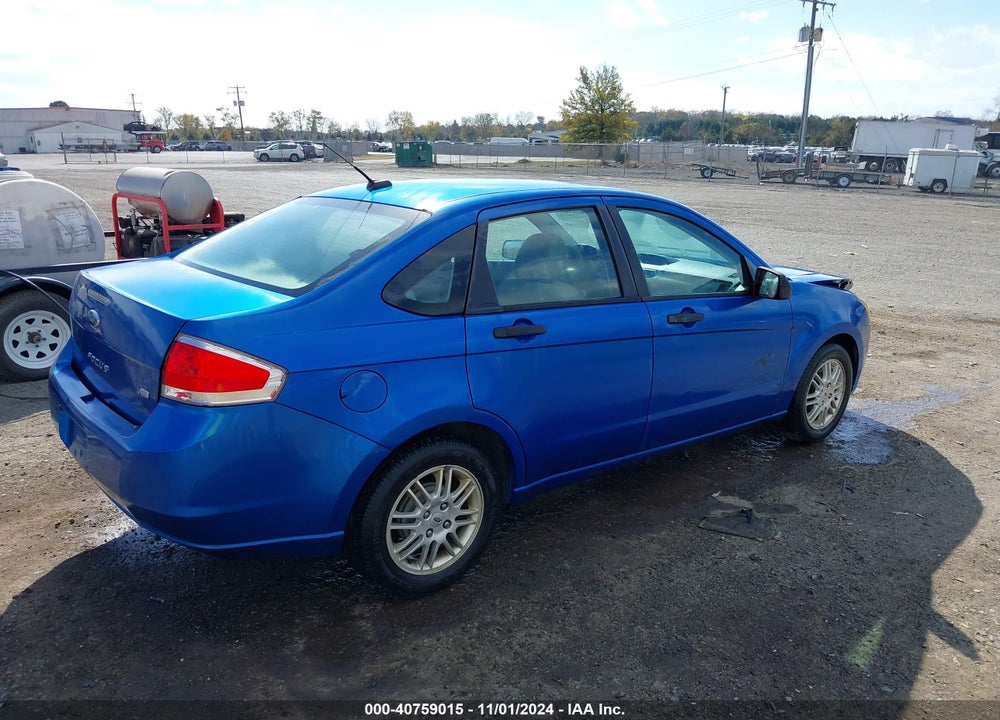 2011 FORD FOCUS SE VIN: 1FAHP3FN1BW141457