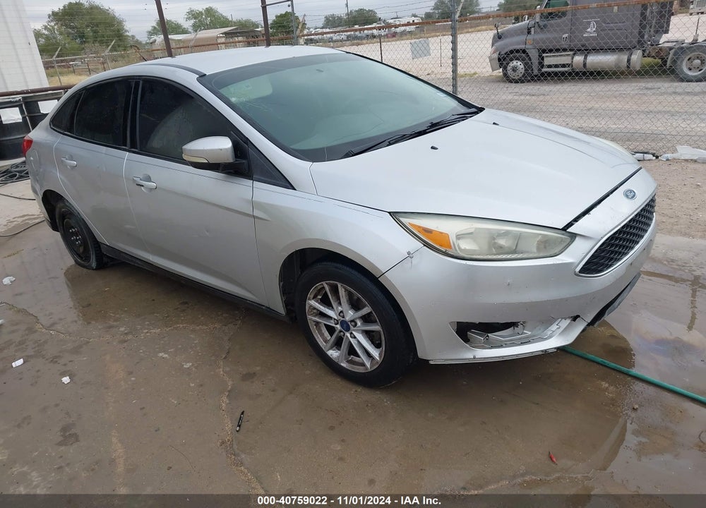 2015 FORD FOCUS SE VIN: 1FADP3F29FL230768