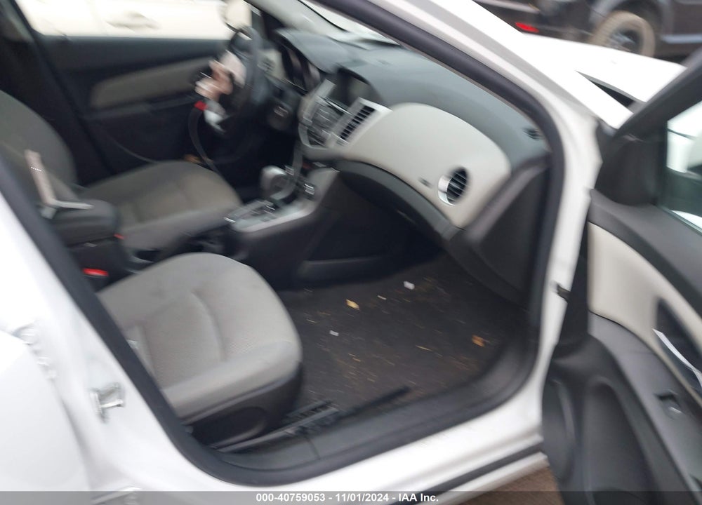 2014 CHEVROLET CRUZE VIN: 1G1PC5SB0E7384273