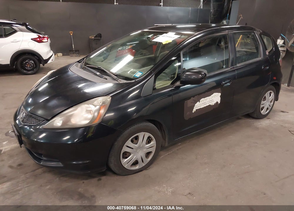 2013 HONDA FIT VIN: JHMGE8H39DC035779