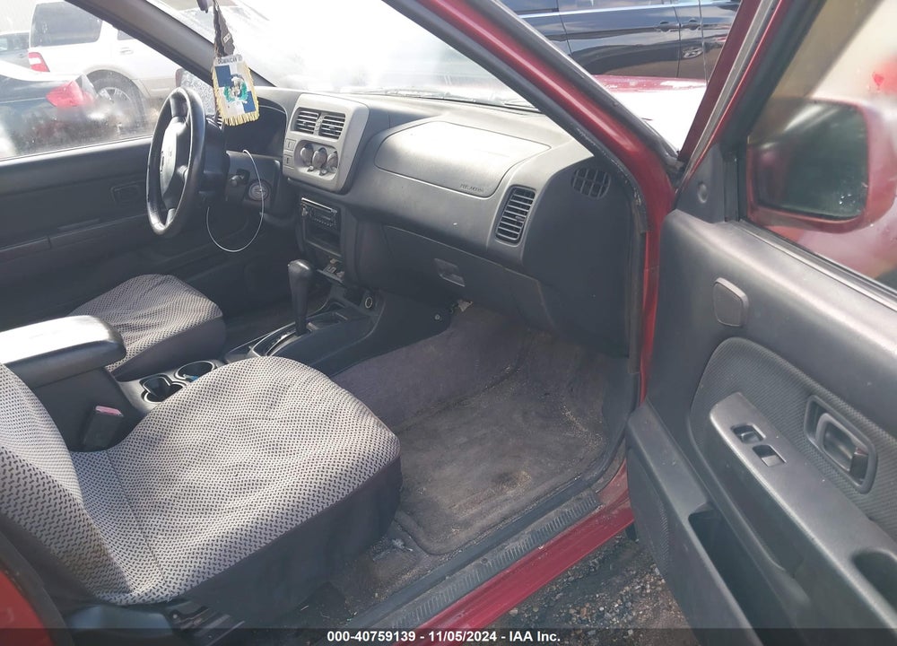 2001 NISSAN FRONTIER SC-V6 VIN: 1N6MD27T81C363743
