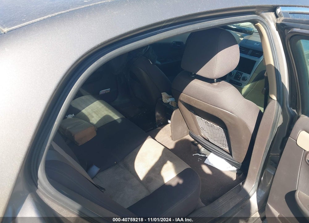 2011 CHEVROLET MALIBU LS VIN: 1G1ZA5EU4BF352830