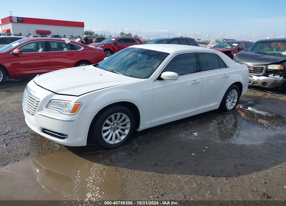 2014 CHRYSLER 300 VIN: 2C3CCAAG9EH239902