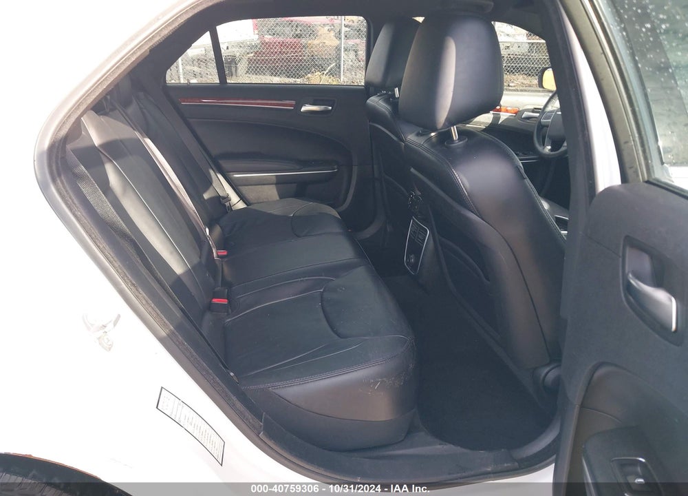 2014 CHRYSLER 300 VIN: 2C3CCAAG9EH239902
