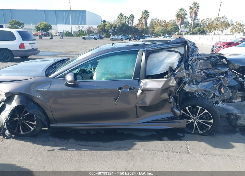 2020 TOYOTA CAMRY SE HYBRID VIN: 4T1J31AK3LU523085