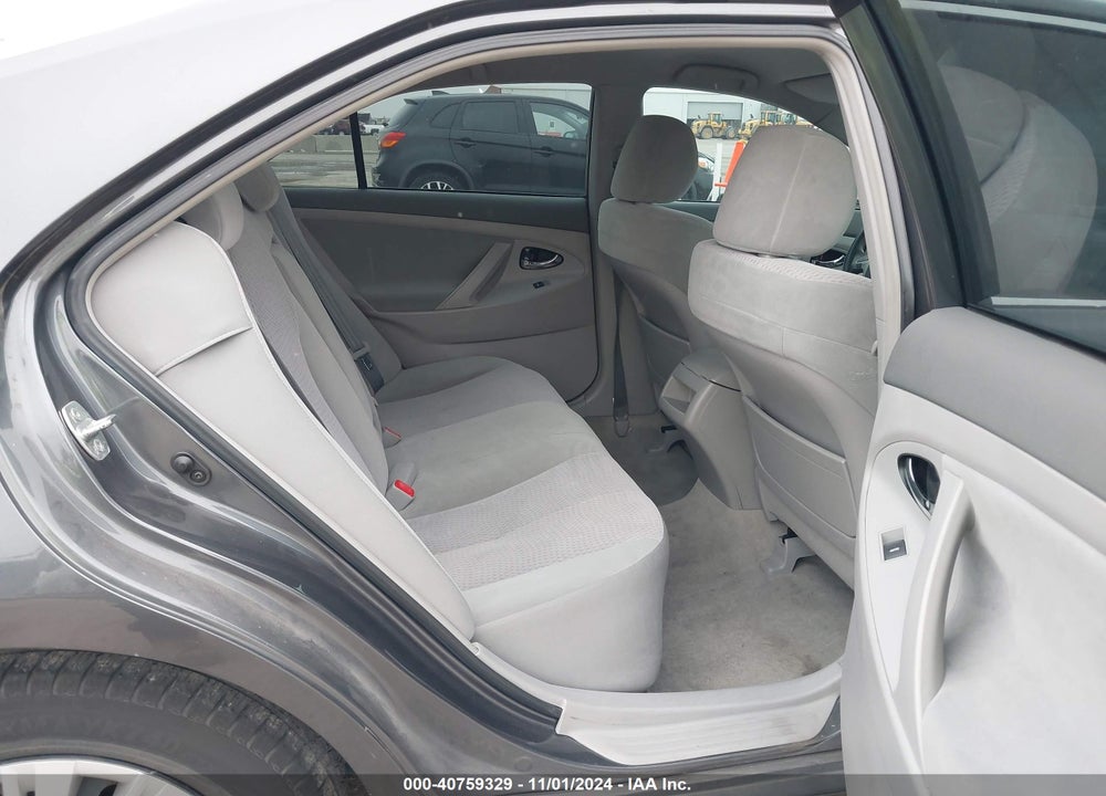 2011 TOYOTA CAMRY LE VIN: 4T1BF3EK3BU142322